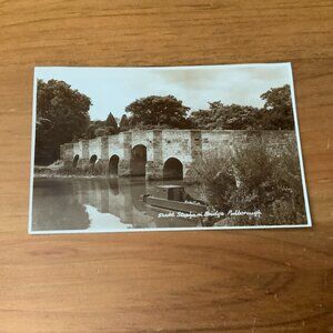 VINTAGE POSTCARD - STOPHAM BRIDGE, PULBOROUGH, UNITED KINGDOM
